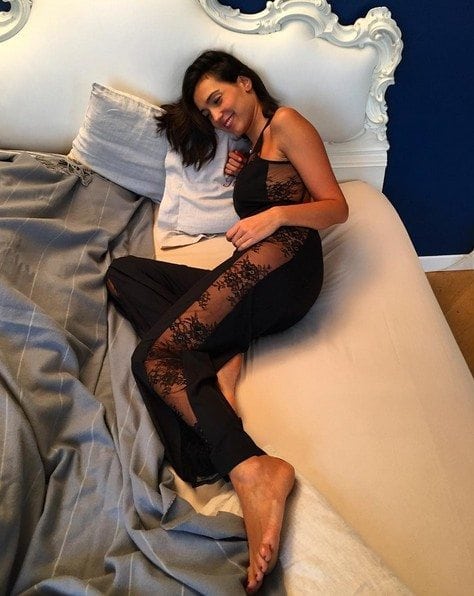 Caterina Balivo Feet