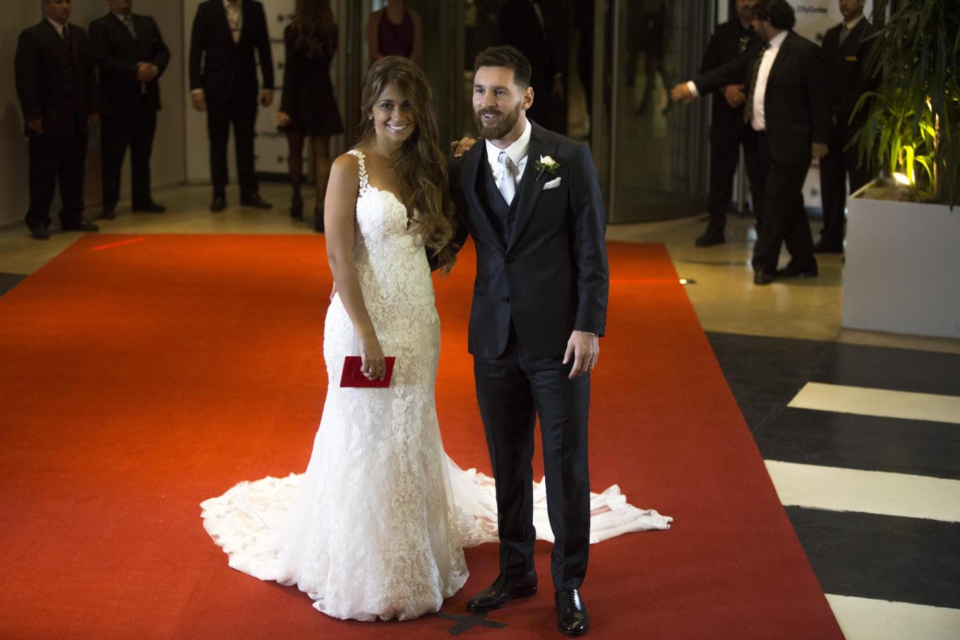 Lionel Messi e Antonella Rocuzzo si sposano: la loro storia d'amore è ...