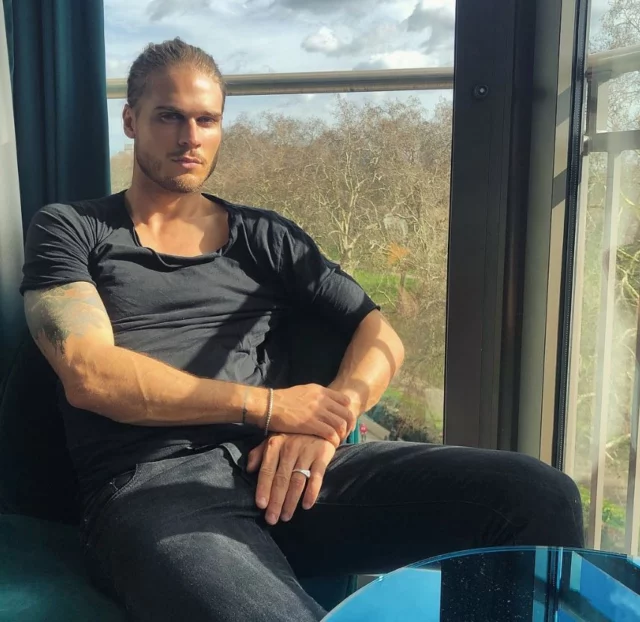 Rurik Gislason dell'Islanda: carriera e vita privata del calciatore