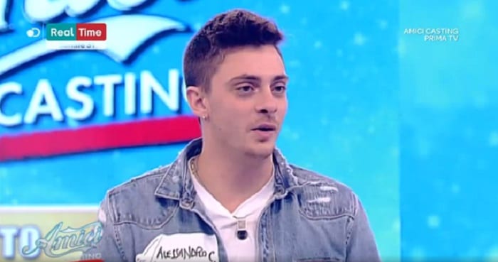 Alessandro Casillo nuovo concorrente di Amici 18? Ecco chi è il cantante