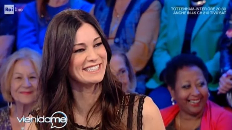 Manuela Arcuri - Vieni da me