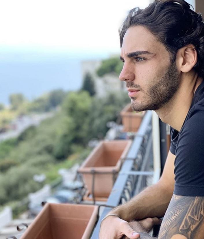 Alberto Urso foto hot e curiosità del cantante di Amici 18 Pagina 8