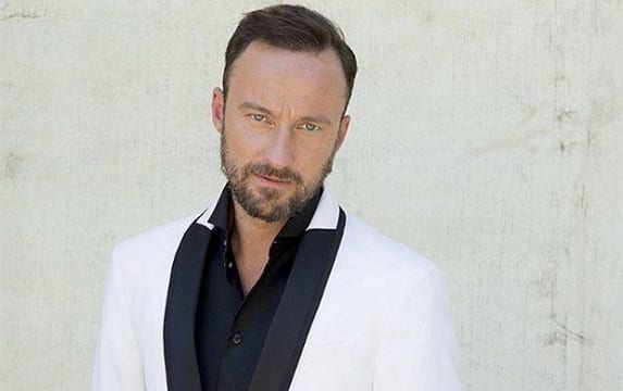 Francesco Facchinetti si sfoga sui social, è furioso: il motivo