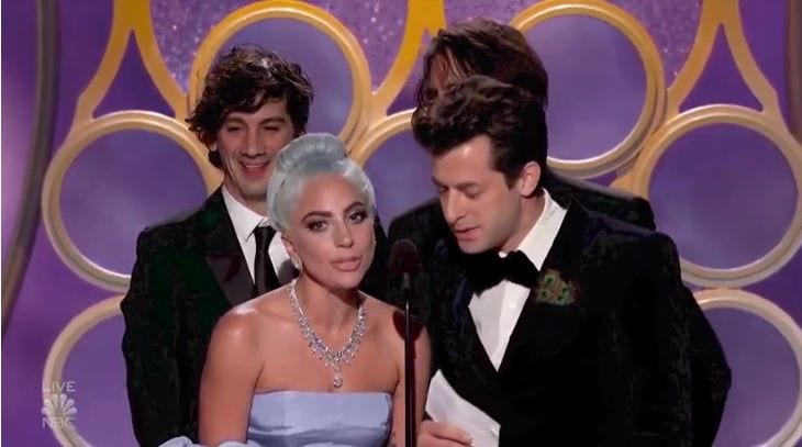 Lady Gaga trionfa ai Golden Globe 2019: le parole e il vestito dell'artista