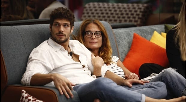 Elia Fongaro Va A Convivere Con Jane Alexander Le Parole Sospette