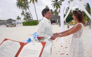 Benedetta Parodi e Fabio Caressa matrimonio Maldive - gli sposi