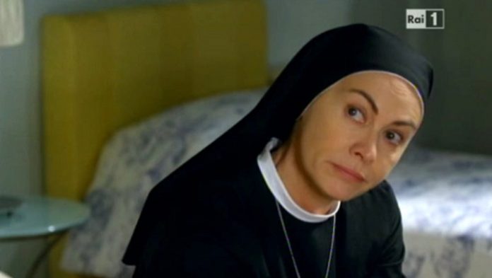 Elena Sofia Ricci Che Dio Ci Aiuti 7