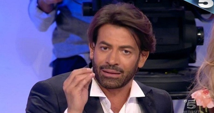 Gianni Sperti contro Claire e Gian Battista a Uomini e donne Over