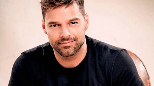 Ricky Martin direttore artistico al Serale di Amici. La notizia bomba