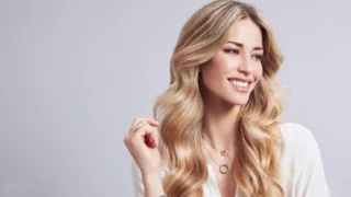 Elena Santarelli al centro della polemica: lo sfogo contro chi la accusa
