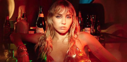 Miley Cyrus: arrestato lo stalker della cantante. Ecco cosa è accaduto