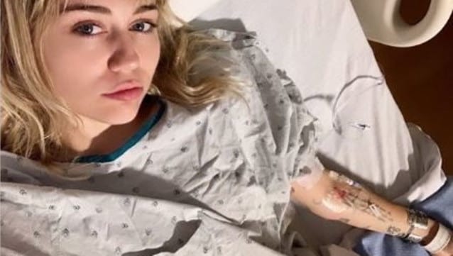 Miley Cyrus in ospedale: ecco come sta e cosa è accaduto alla cantante