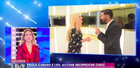 Paola Caruso attacca Moreno Merlo: il duro scontro a Live. Una frase di lei scatena la polemica sul web