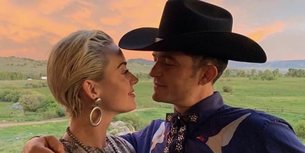 Katy Perry e Orlando Bloom rimandano il matrimonio: ecco cosa sta accadendo