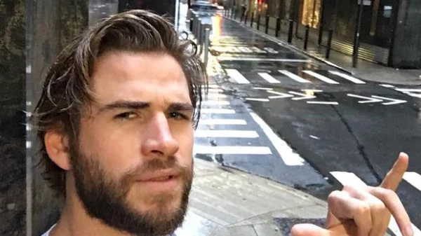 Liam Hemsworth ha una nuova fidanzata? Ecco chi sarebbe la neo fiamma dell'attore