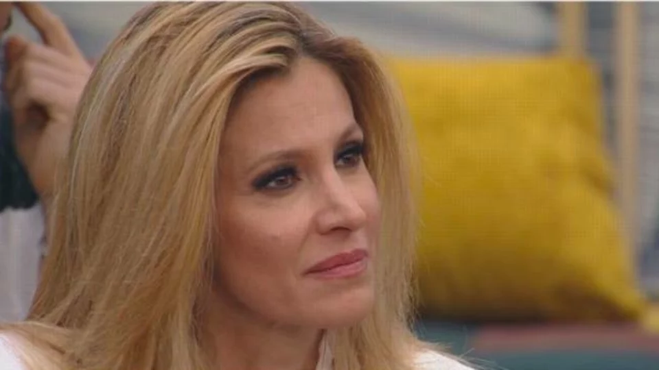 Adriana Volpe rivela un doloroso aneddoto del suo passato. La confessione al GF Vip