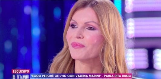 Rita Rusic a Live replica a Valeria Marini e lancia una frecciatina ad Adriana Volpe