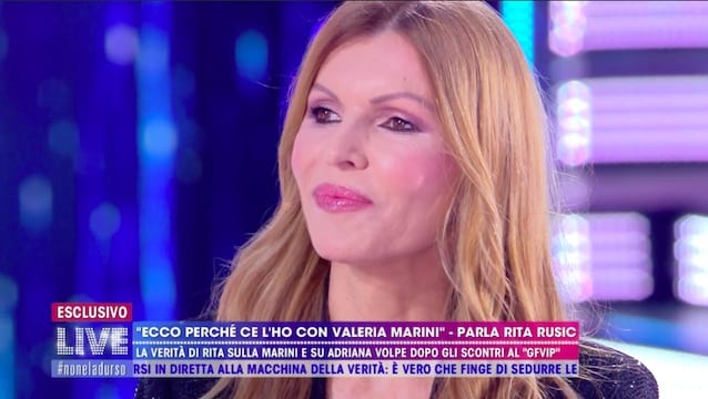 Rita Rusic a Live replica a Valeria Marini e lancia una frecciatina ad Adriana Volpe