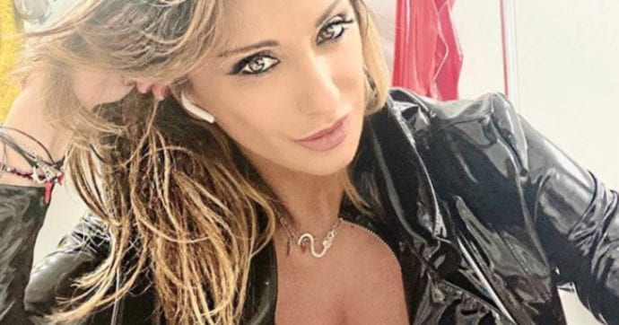 Chi E Sabrina Salerno Eta Altezza Canzoni Malattia Sanremo Instagram