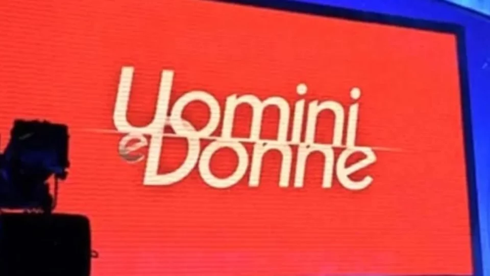 Uomini e donne sospeso per il Coronavirus? Ecco cosa accadrà