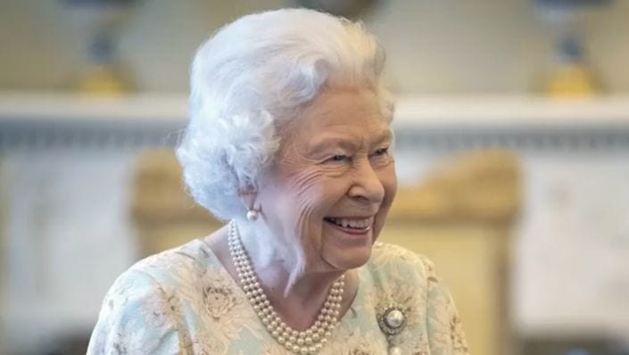 Regina Elisabetta: un valletto di Buckingham Palace positivo al Coronavirus