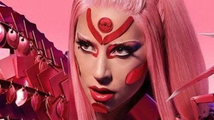 Lady Gaga posticipa la data di uscita del nuovo album Chromatica: il messaggio della cantante