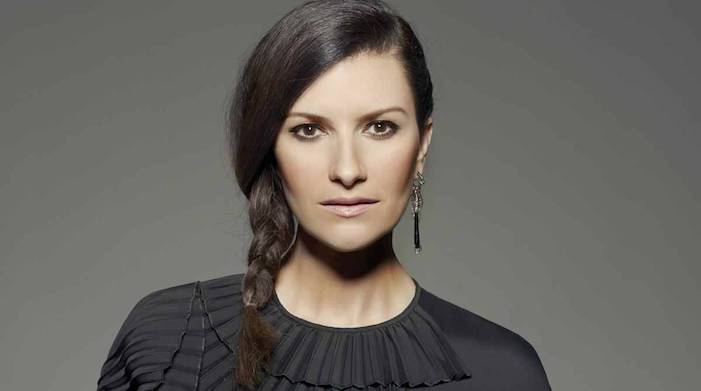 Laura Pausini lancia un appello all'Italia: le parole della cantante sul Coronavirus