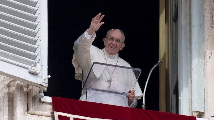 Papa Francesco si è sottoposto al tampone per il Coronavirus: ecco l'esito