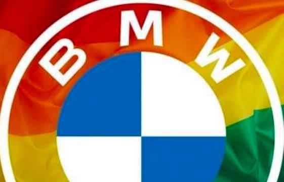 BMW festeggia il mese del Pride: la casa automobilistica viene attaccata dagli utenti sul web