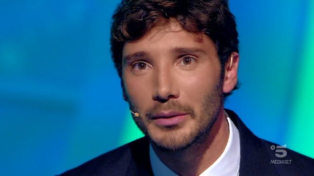 Chi è Stefano De Martino? Età, fidanzata e Instagram