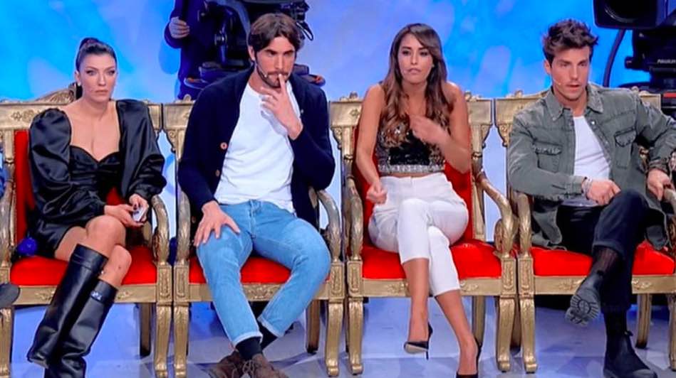 Tutte Le Troniste Di Uomini E Donne
