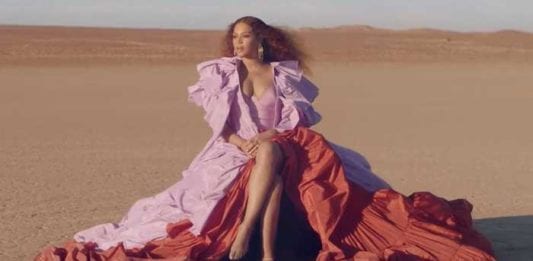 Beyoncé lancia il singolo Black Parade, un inno alla comunità nera. Il web si infiamma