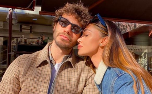 Belen Rodriguez e Stefano De Martino si scambiano messaggi in codice?