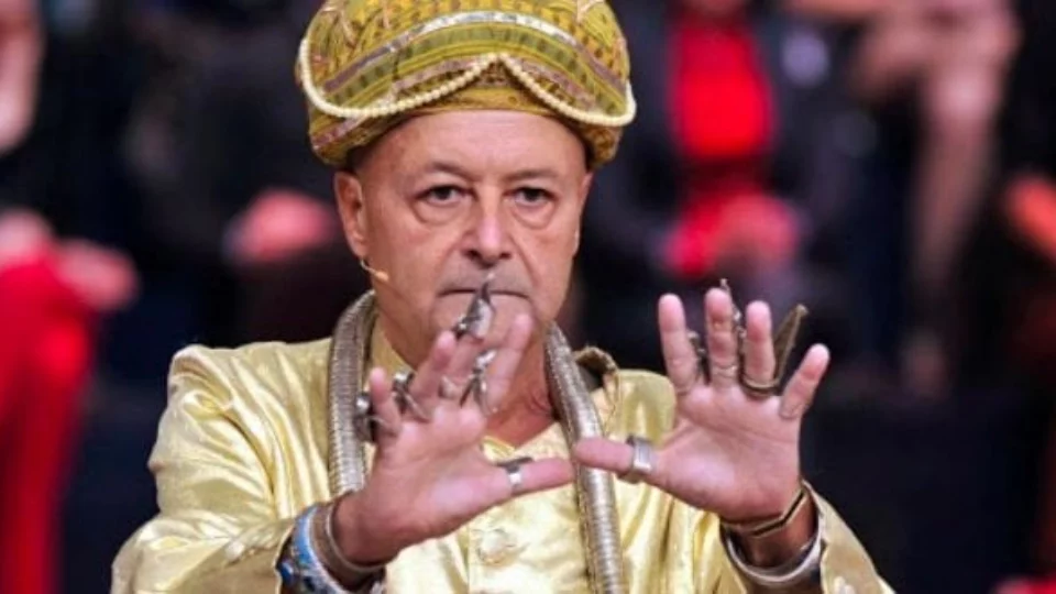 Chi è il Divino Otelma? Moglie, figlio, lauree e Instagram