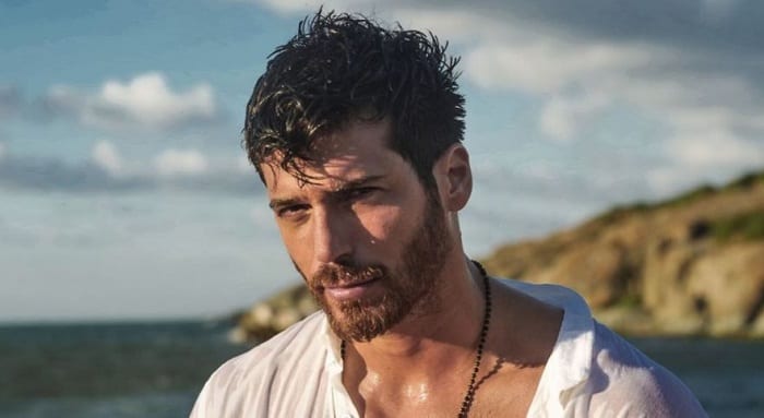 Can Yaman: per il compleanno Mediaset fa un regalo ai fan