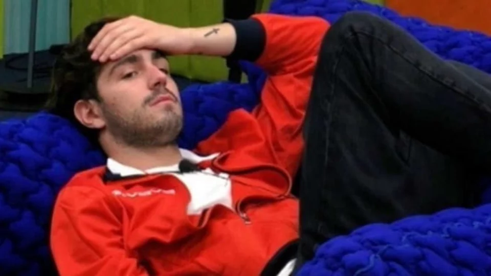 Tommaso Zorzi telefona al manager e lui gli fa una strana rivelazione