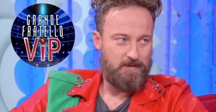 Francesco Facchinetti ha baciato una concorrente del GF Vip 5: lo scoop