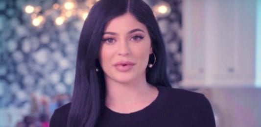 Kylie Jenner produce un igienizzante mani. Piovono critiche per il prezzo