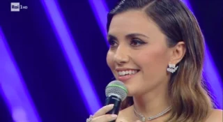 Serena Rossi veste un abito di un importante brand italiano: ecco quale