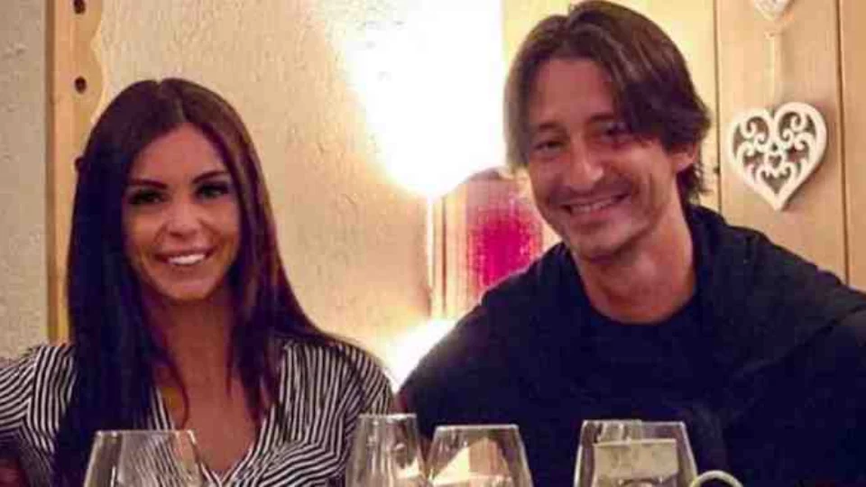 Francesco Oppini duramente attaccato da un hater: interviene la fidanzata