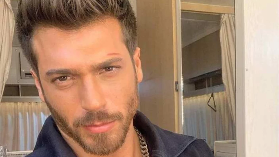 Can Yaman sparisce da Instagram: disattivato il profilo dell'attore