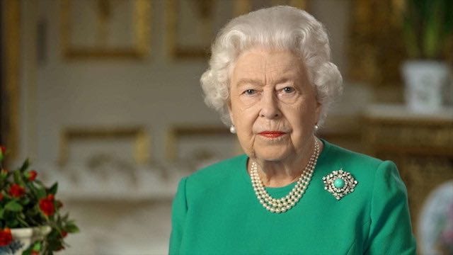 La Regina Elisabetta affronta un nuovo lutto: morto un suo consigliere