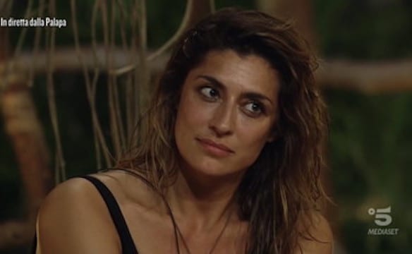 Le indiscrezioni sul futuro di Elisa Isoardi a Mediaset dopo l'Isola dei Famosi