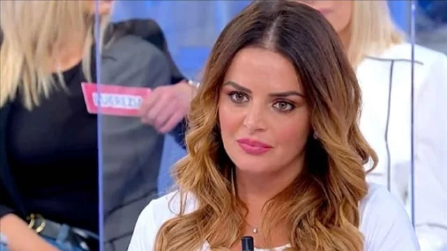 Roberta Di Padua accusata da 4 ex dame: arrivano querele? (VIDEO)