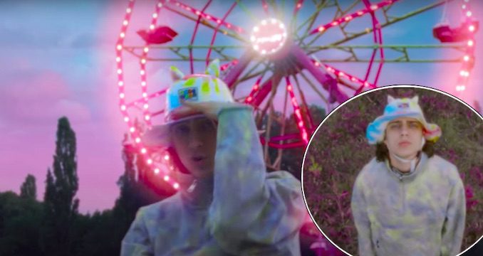 Il costo del cappello utilizzato da Sangiovanni nel video di Malibu