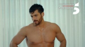 Can Yaman - Up & Down