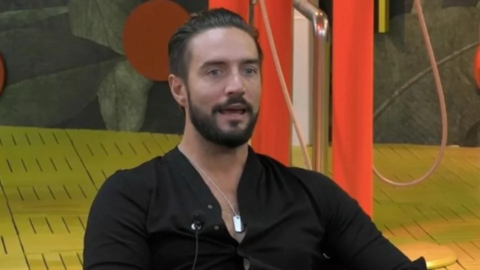 Alex Belli ha diffidato due persone prima di entrare al GF Vip