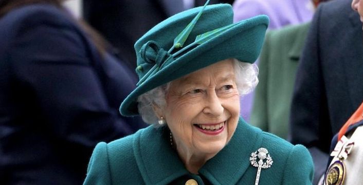 La Regina Elisabetta a riposo: annullate tutte le visite ufficiali