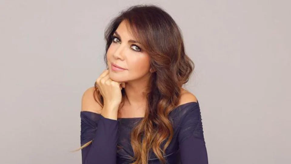 Cristina D'Avena offesa sui social: la replica in modo epico