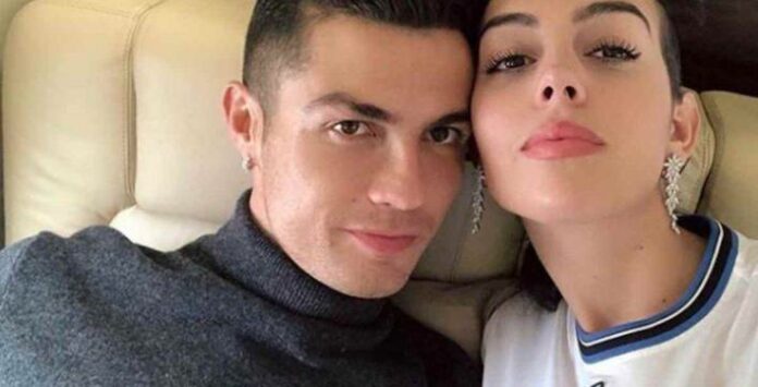 Cristiano Ronaldo e Georgina Rodriguez svelano il sesso dei due gemelli